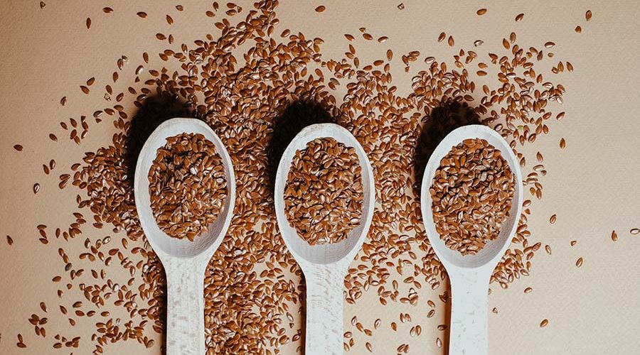 In che modo i semi di lino aiutano a perdere peso?